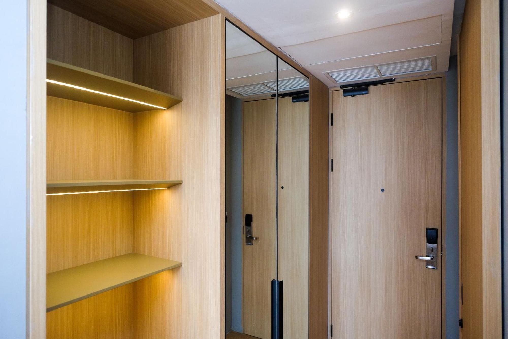 Sans Hotel Rg Living Jogja By Reddoorz Yogyakarta Exterior photo